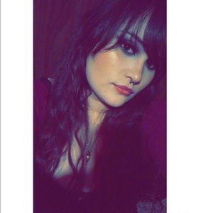 Meet your Posher, Leighanna